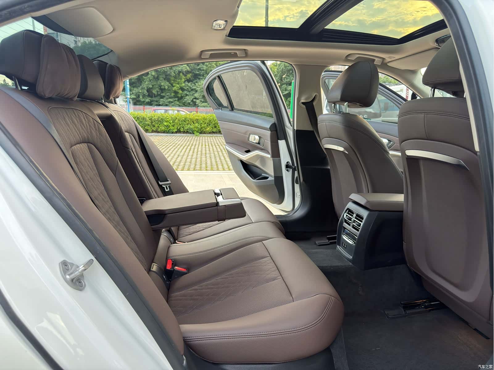 BMW i3, 2024 10