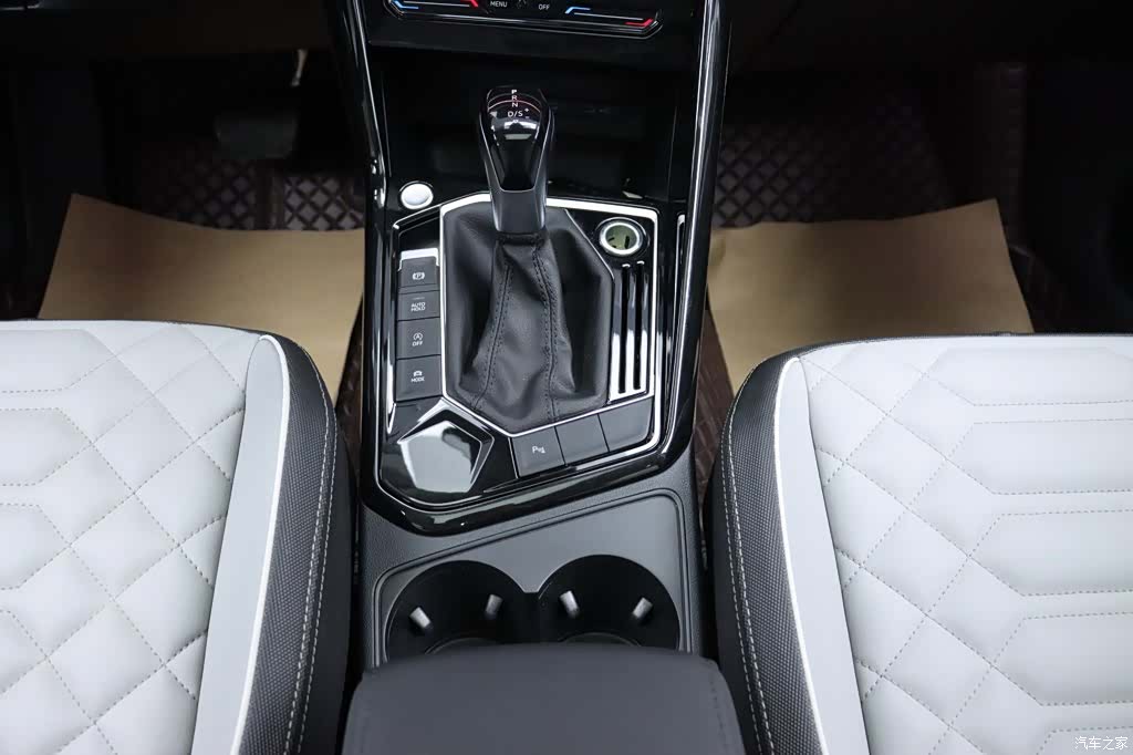 Volkswagen Tayron, 2023 22