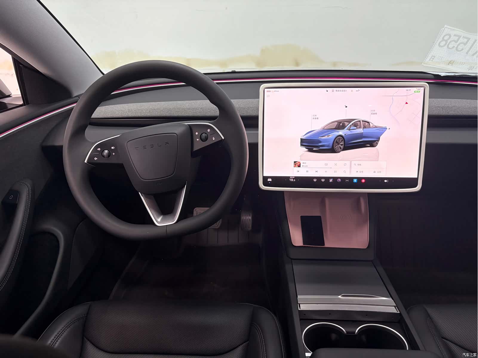 Tesla Model 3, 2024 12