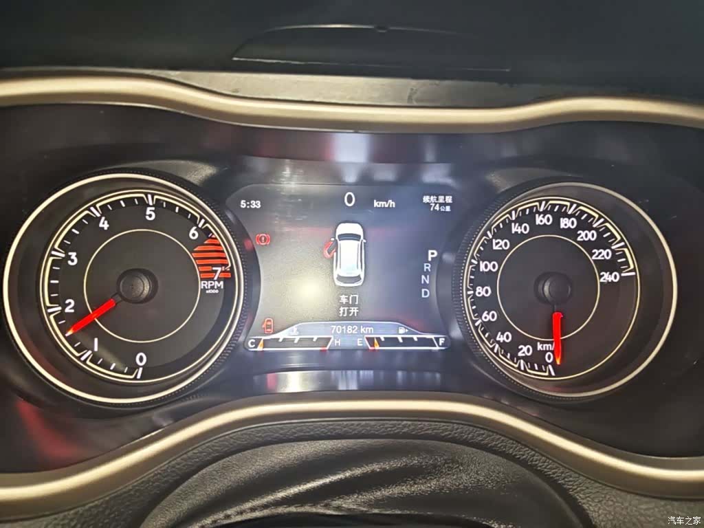 Jeep Cherokee, 2018 12