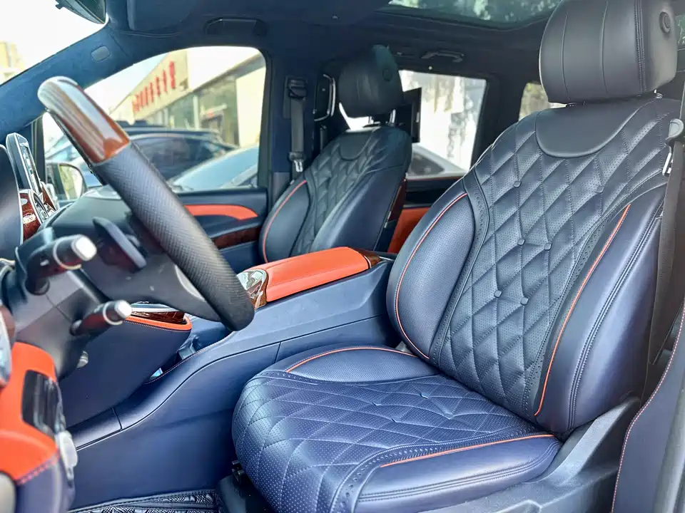 Mercedes-Benz V-class
