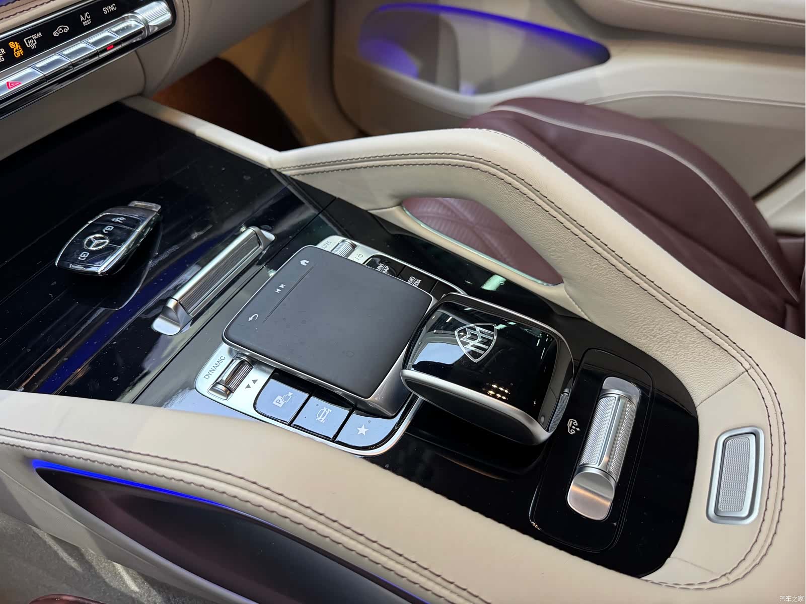 Maybach GLS, 2024 14