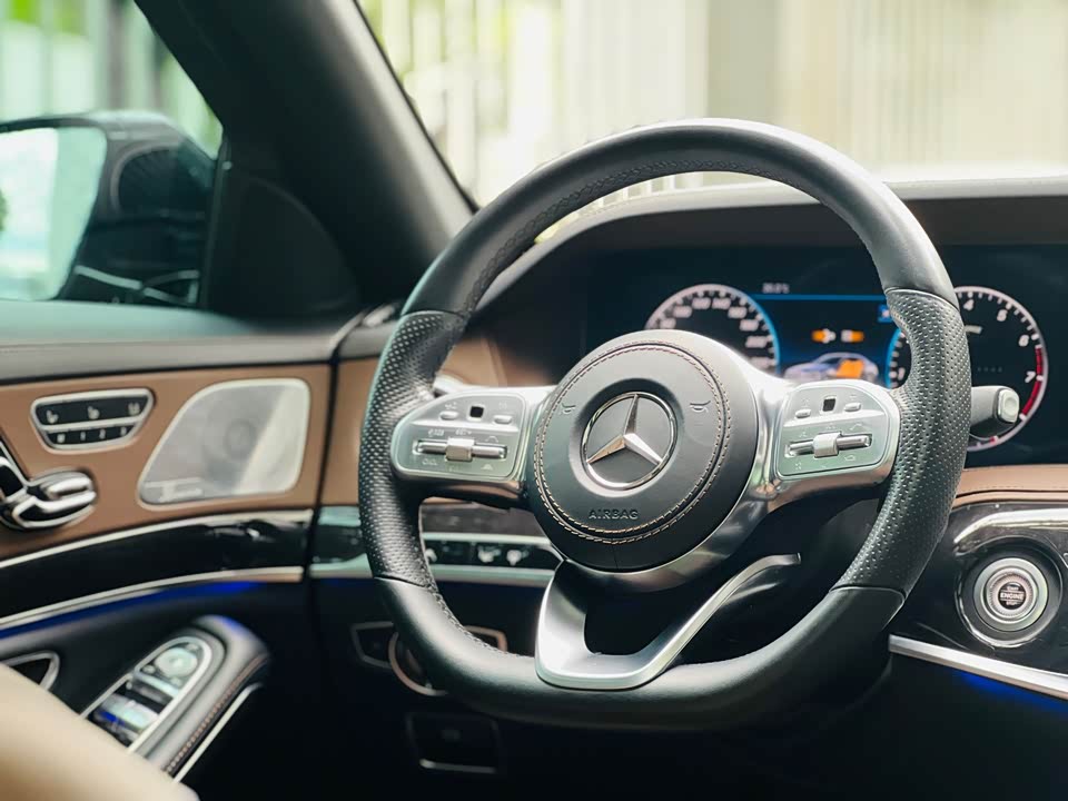 Mercedes-Benz S-class