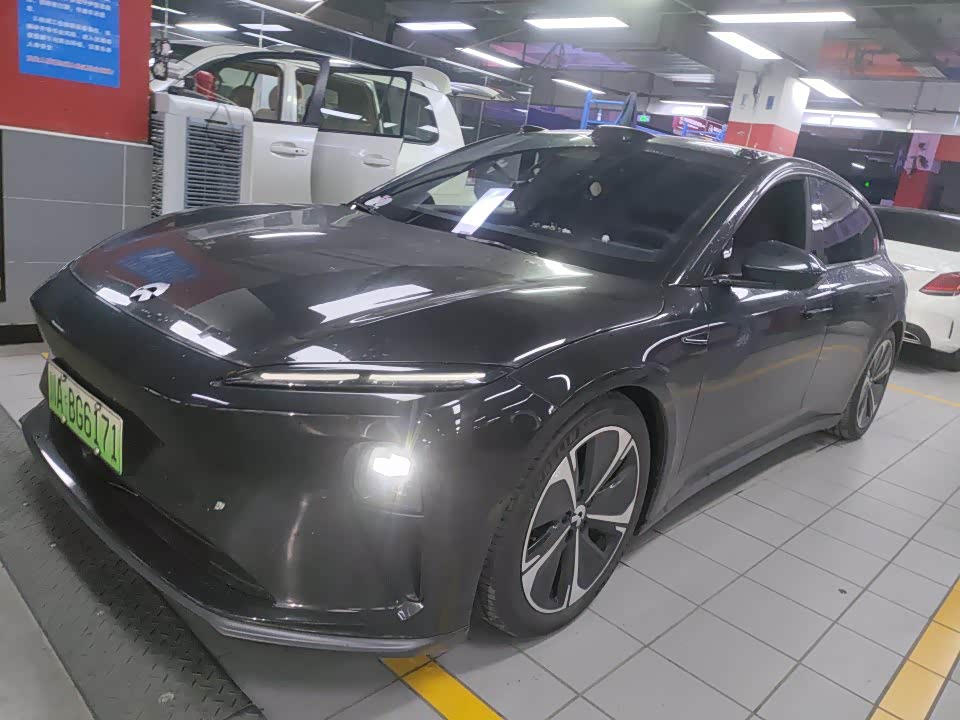 NIO ET5T