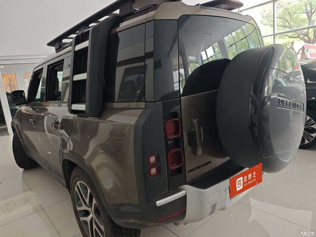 Land Rover Defender, 2022 4