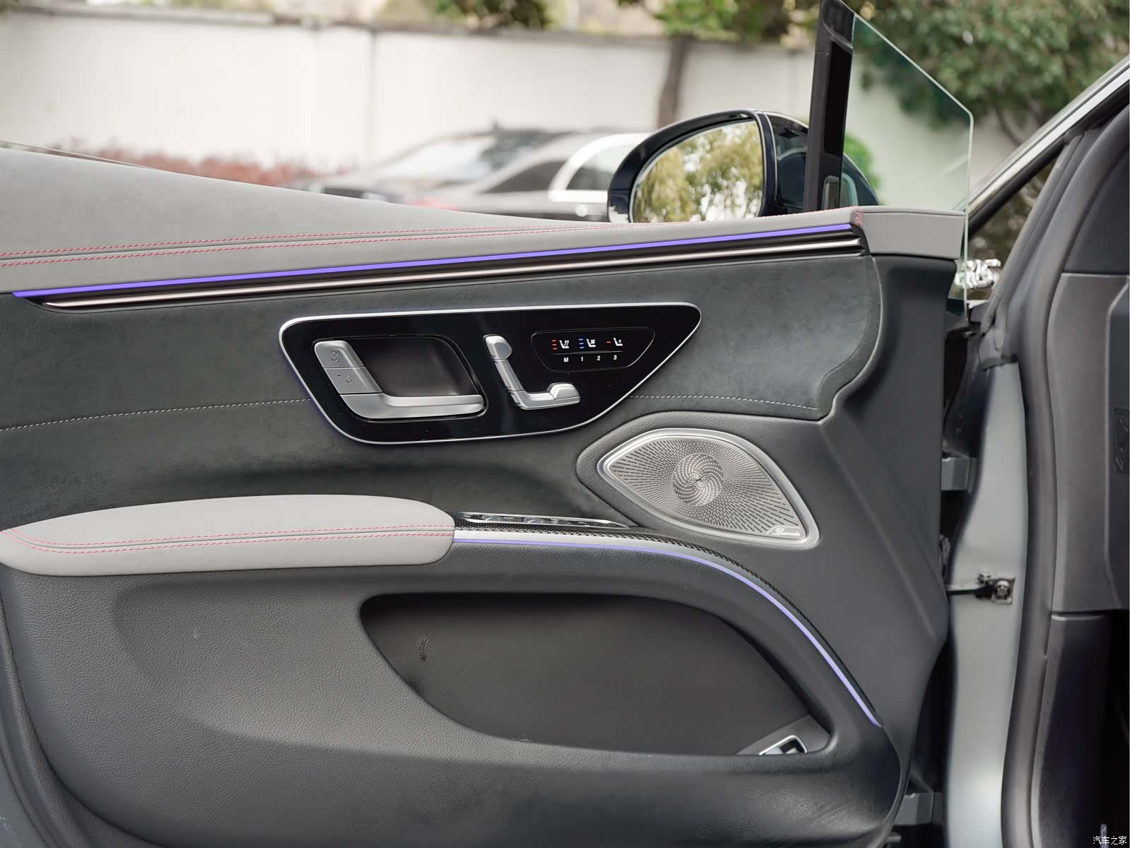Mercedes-Benz EQS, 2025 19