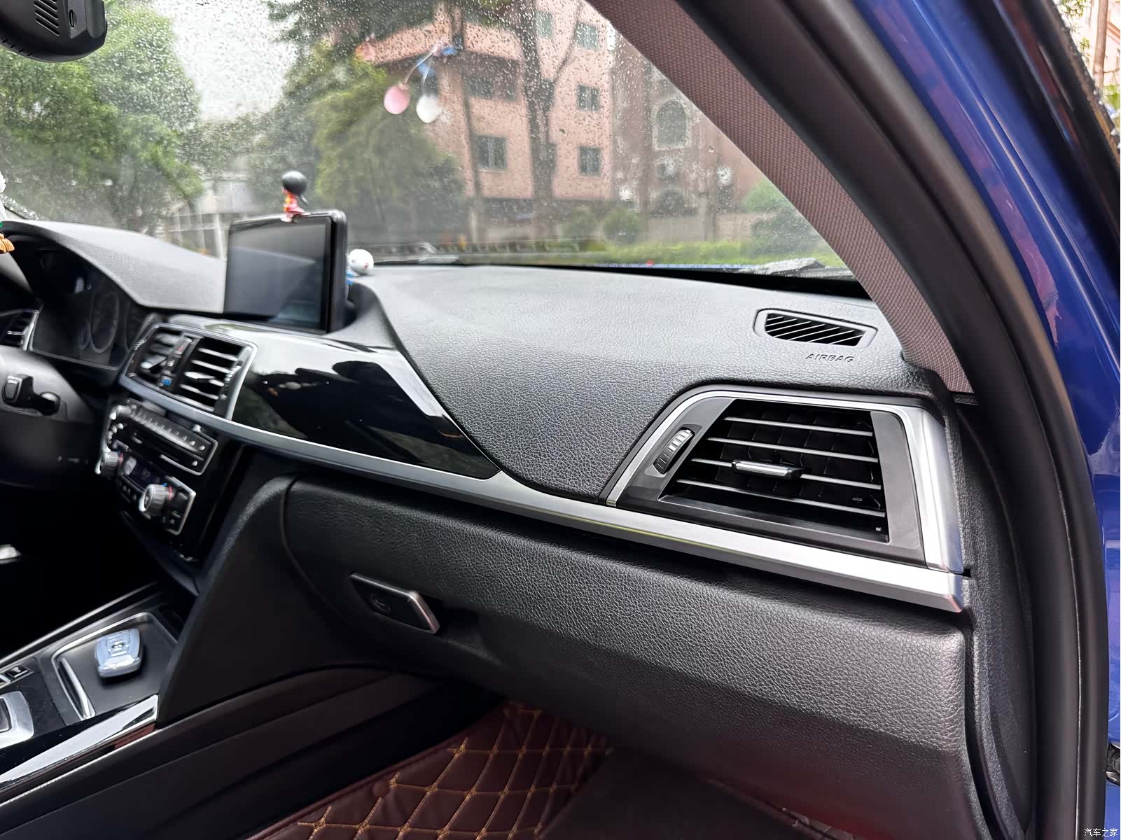 BMW 3 Series, 2017 36