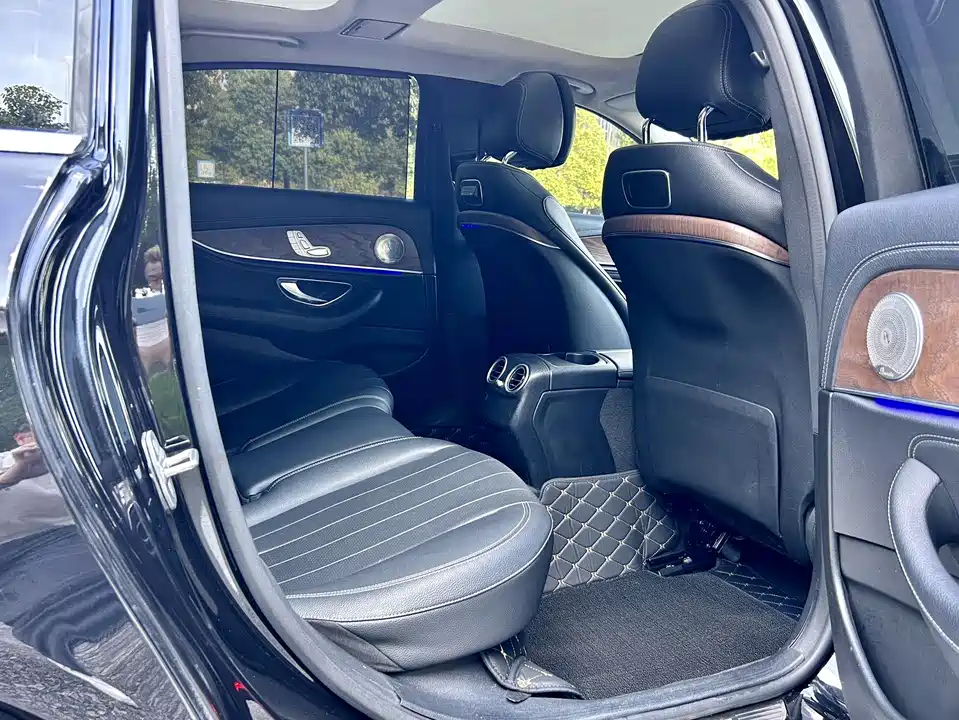Mercedes-Benz E-class Mercedes-Benz E-class