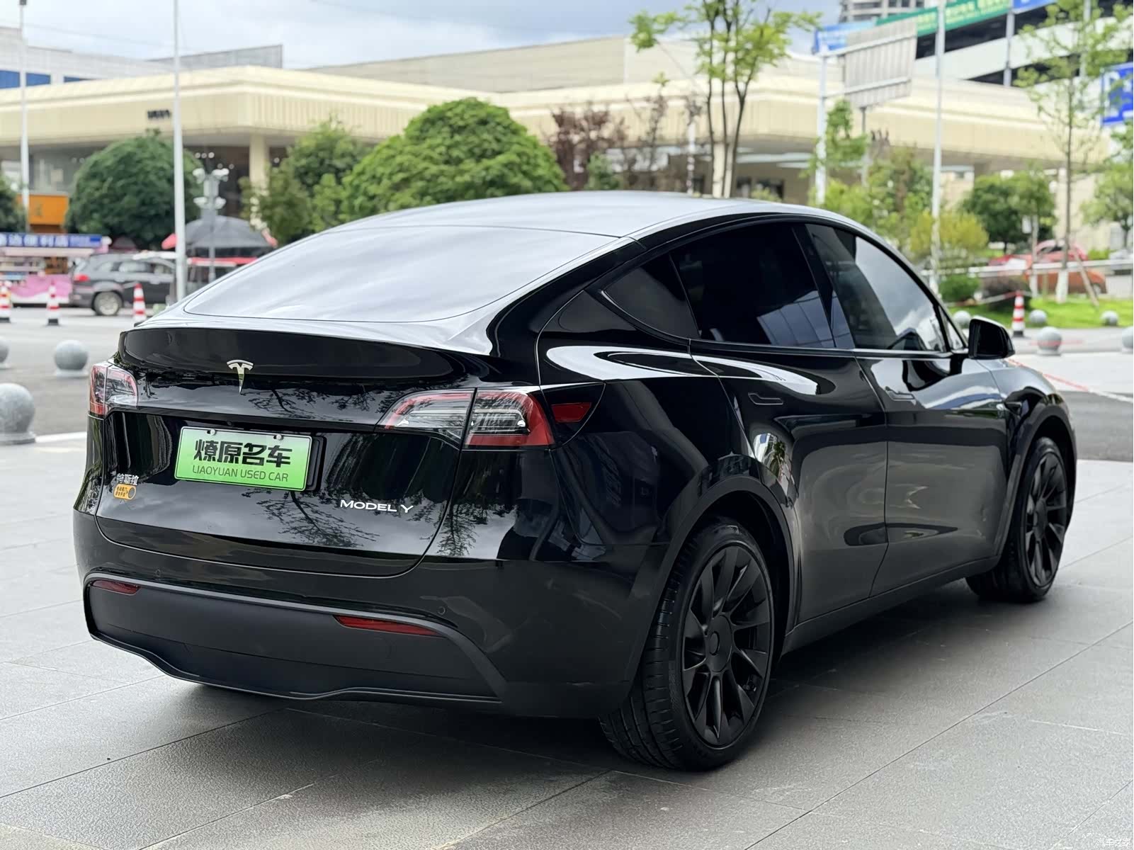 Tesla Model Y, 2023 7