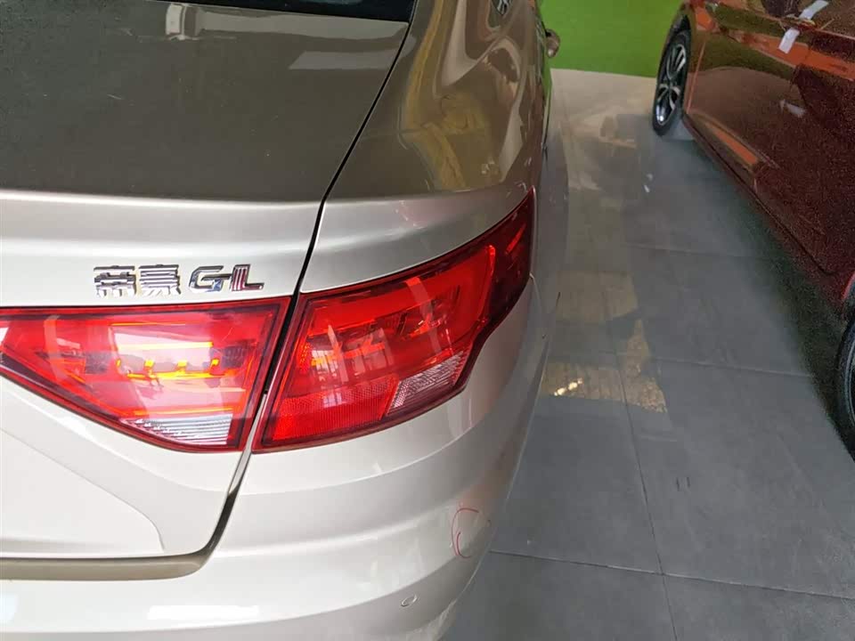 Geely Emgrand GL