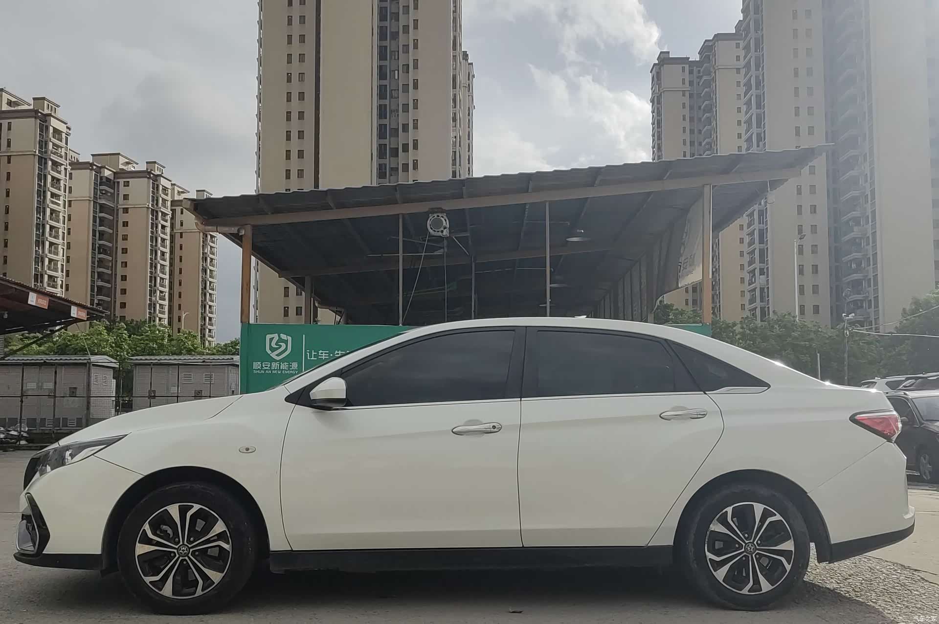 Nissan D60EV, 2021 7