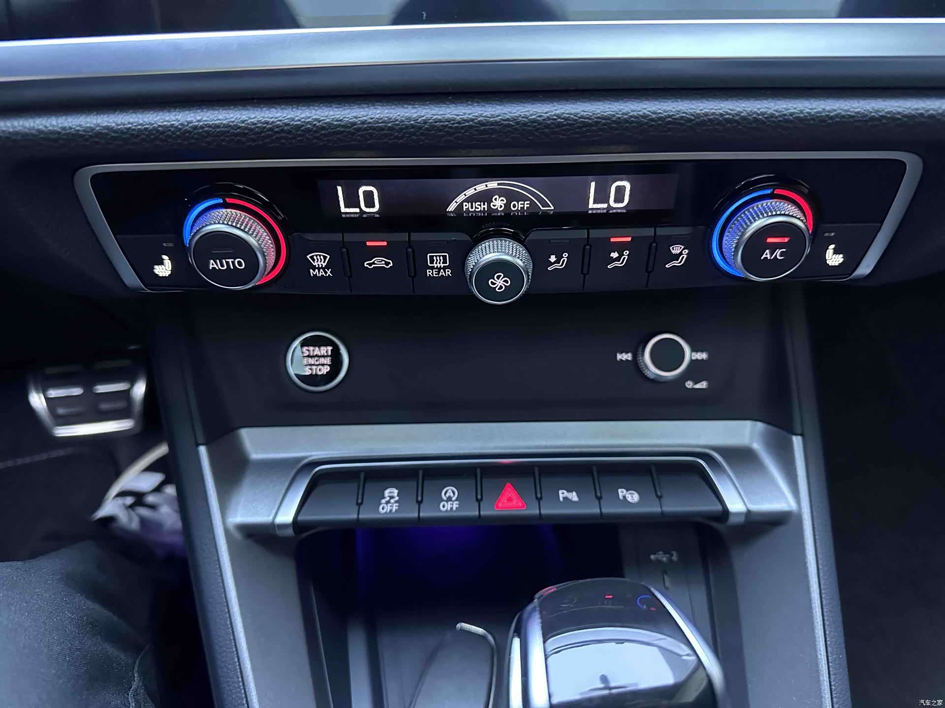 Audi Q3, 2023 14