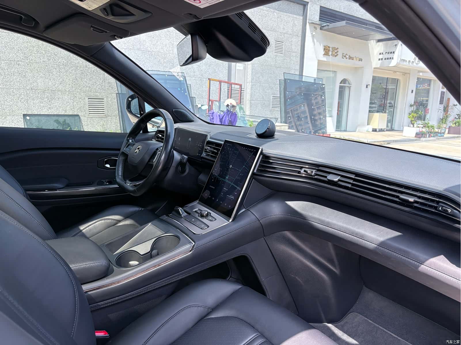 NIO ES6, 2022 11