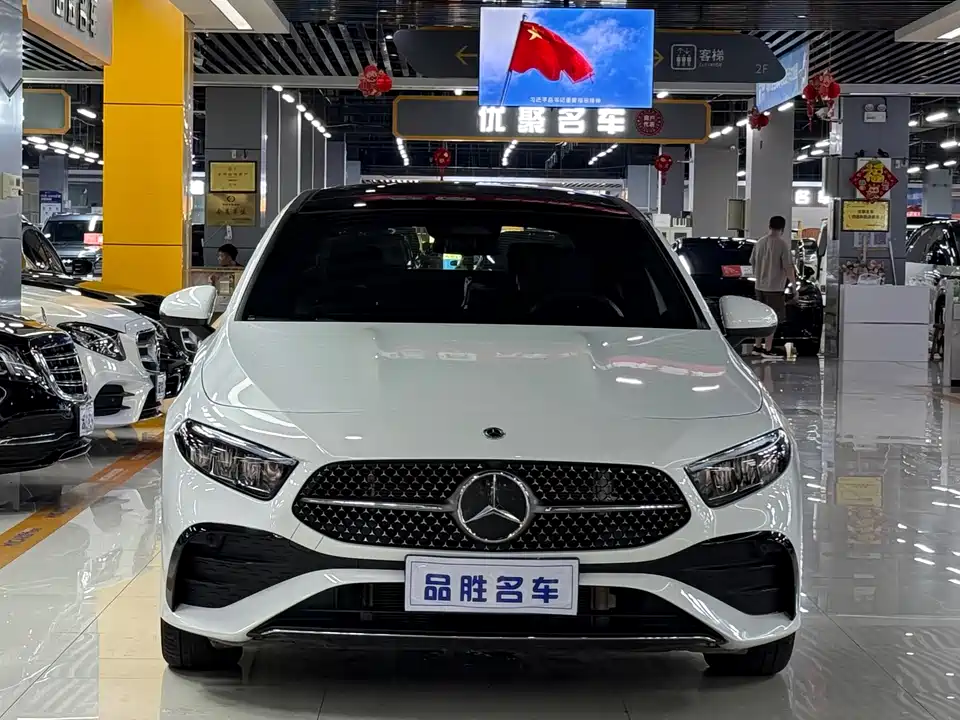 Mercedes-Benz Class A Mercedes-Benz Class A