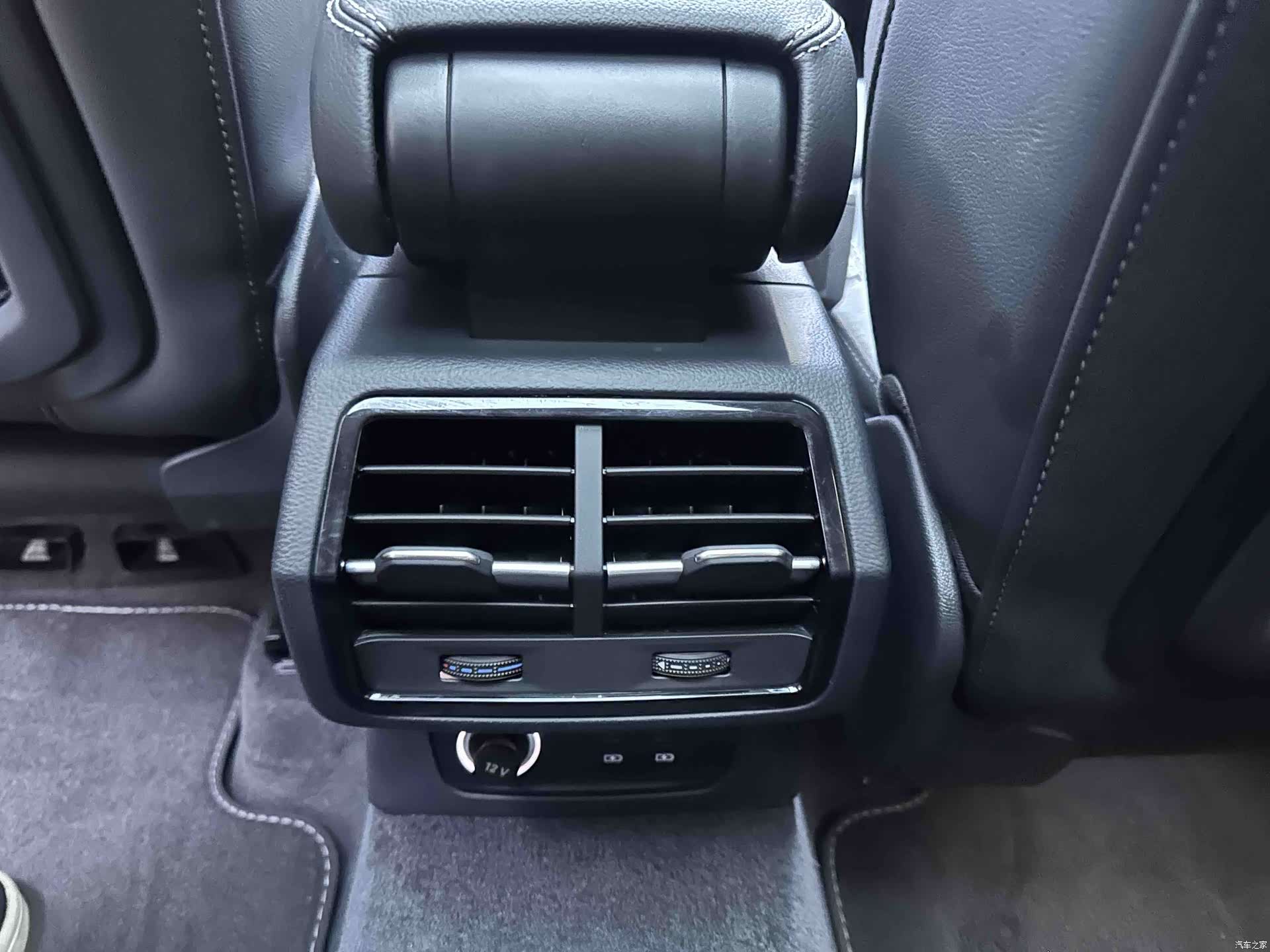 Audi Q3, 2023 19