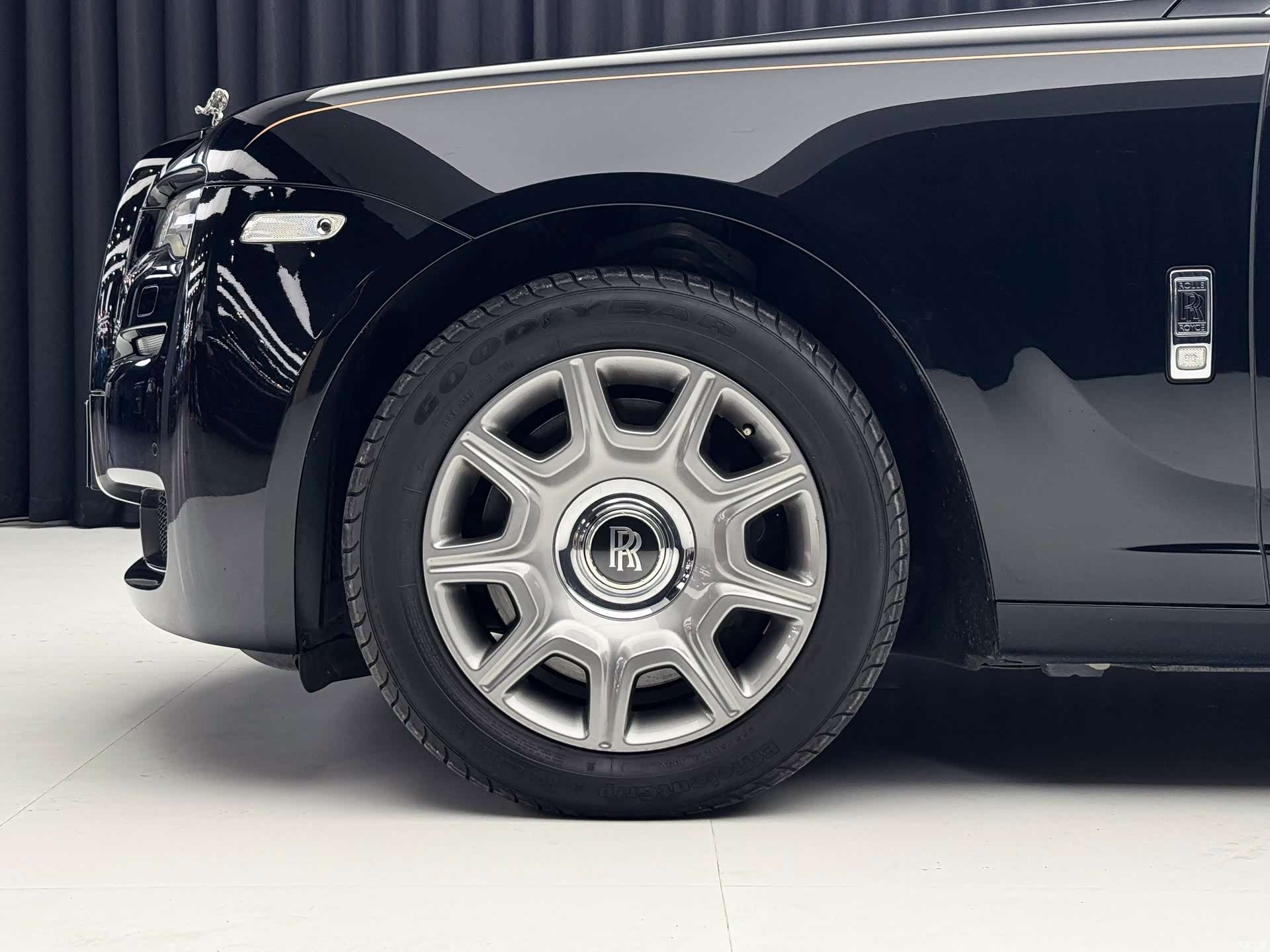 Rolls-Royce Ghost, 2015 11
