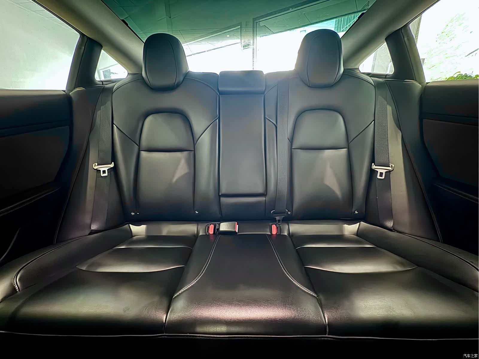 Tesla Model 3, 2021 9