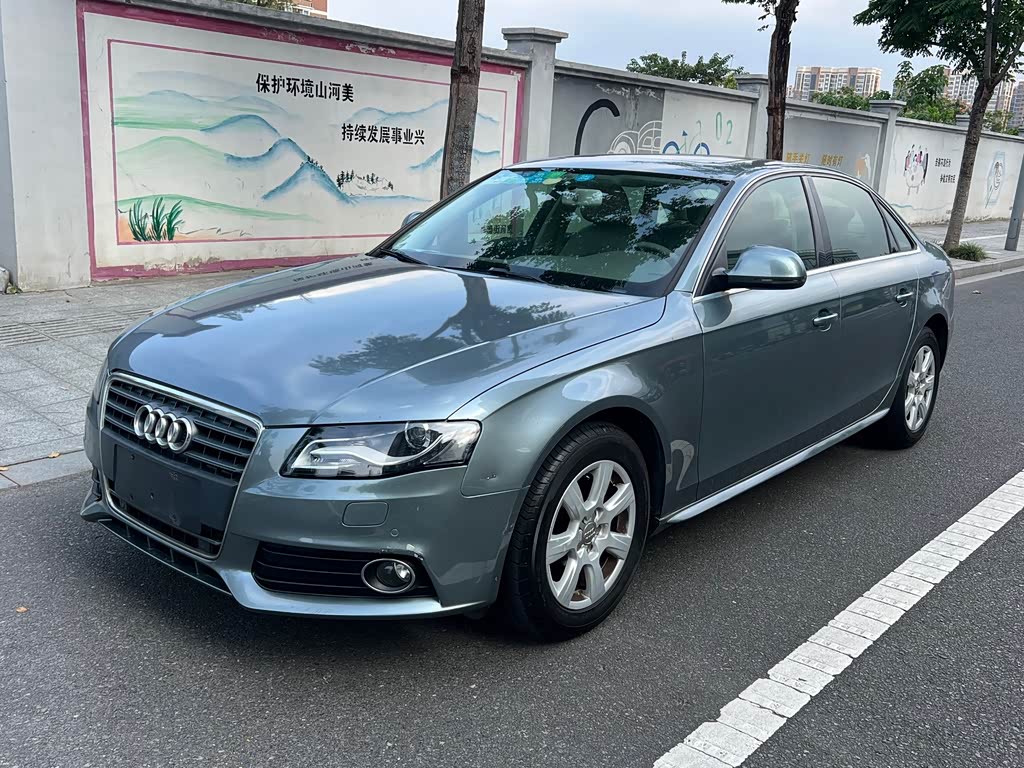 Audi A4L 2012 2.0 TFSI AT