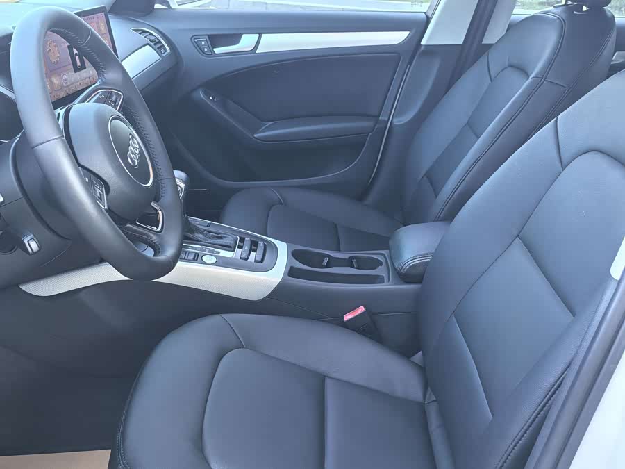 Audi A4L 2016, фото 5