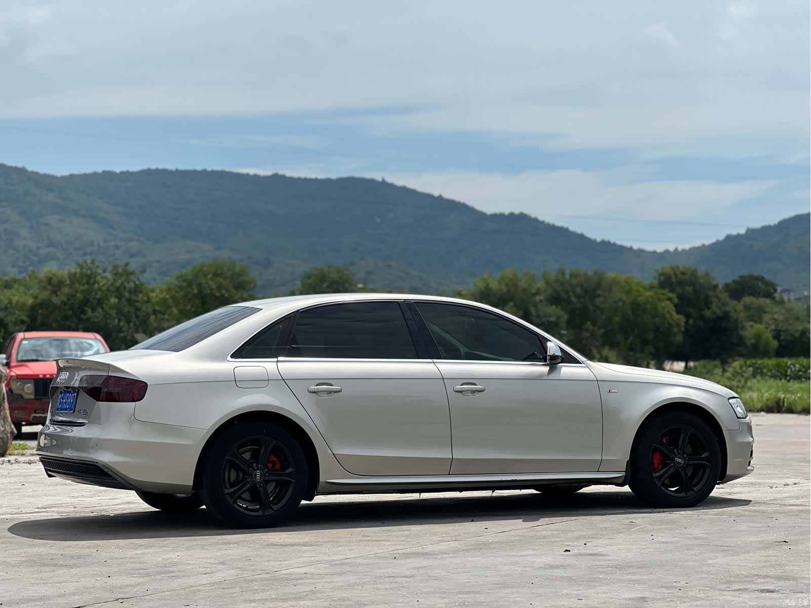Audi A4L, 2014 6