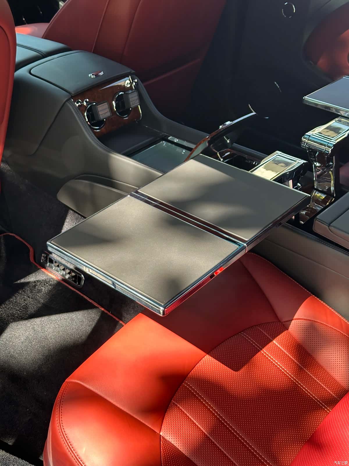 Bentley Mulsanne, 2020 19