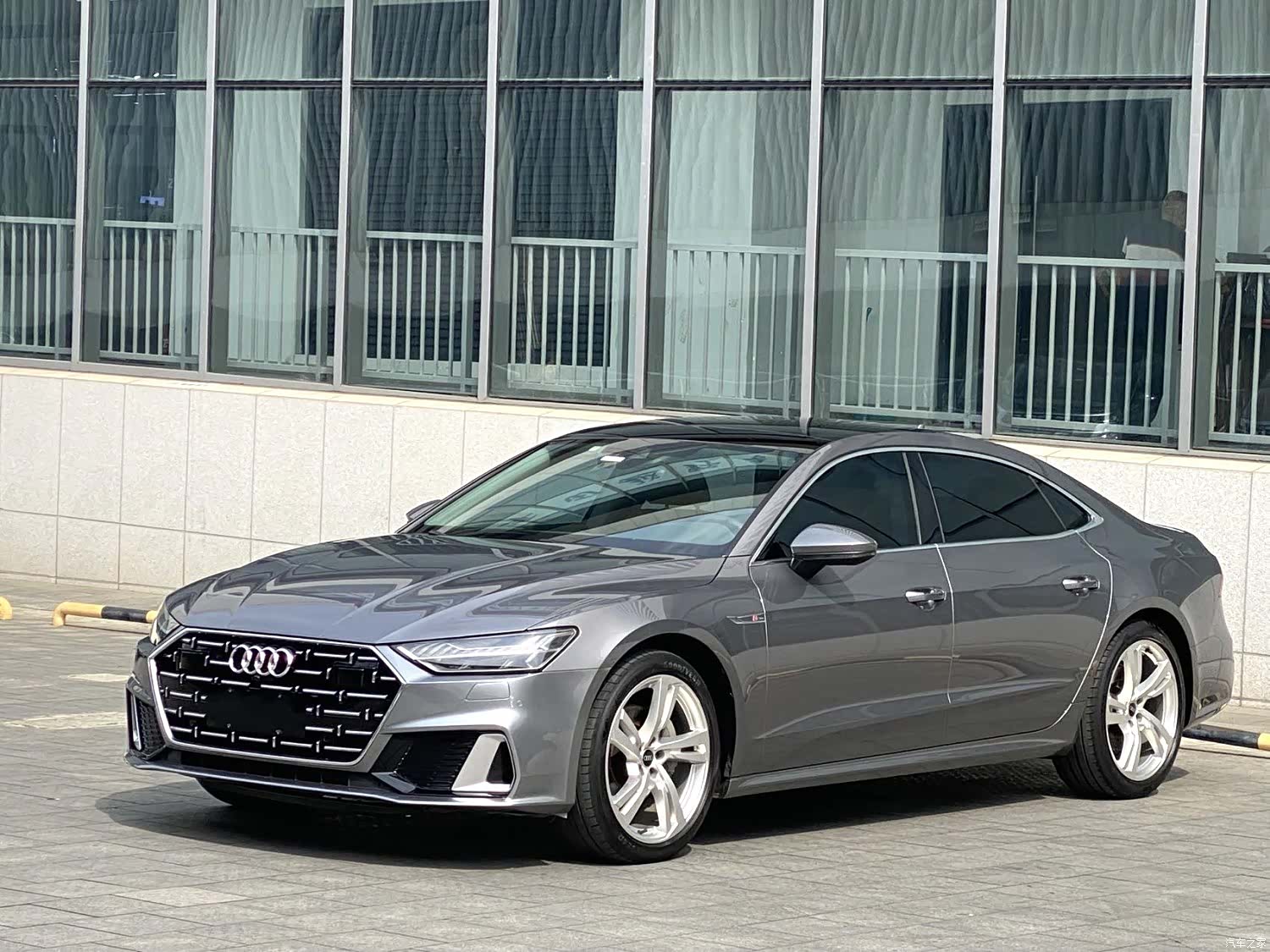 Audi A7L, 2022 1