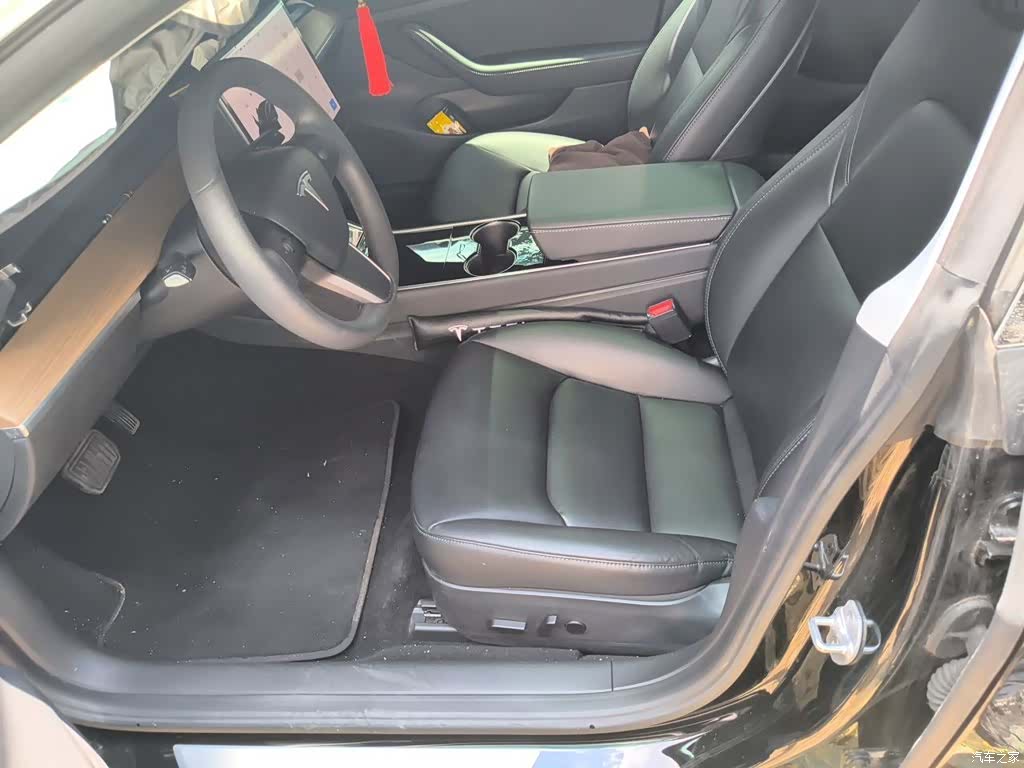 Tesla Model 3, 2020 11