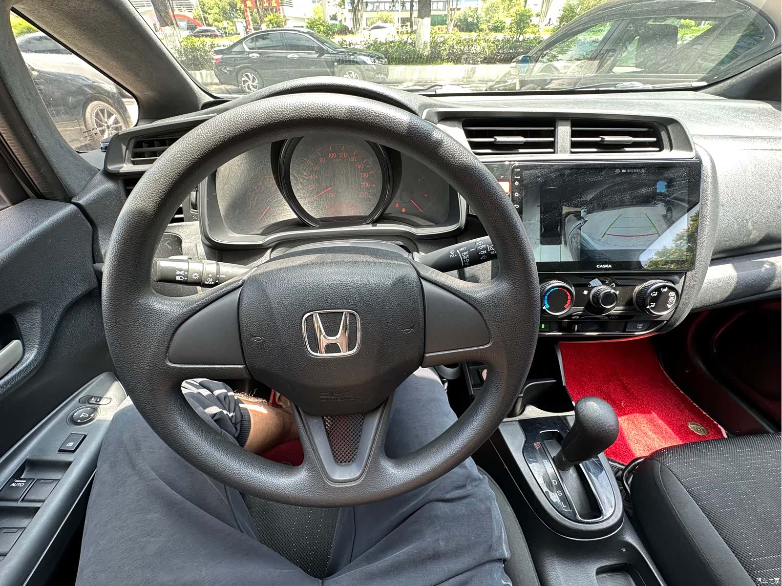 Honda Fit, 2015 10