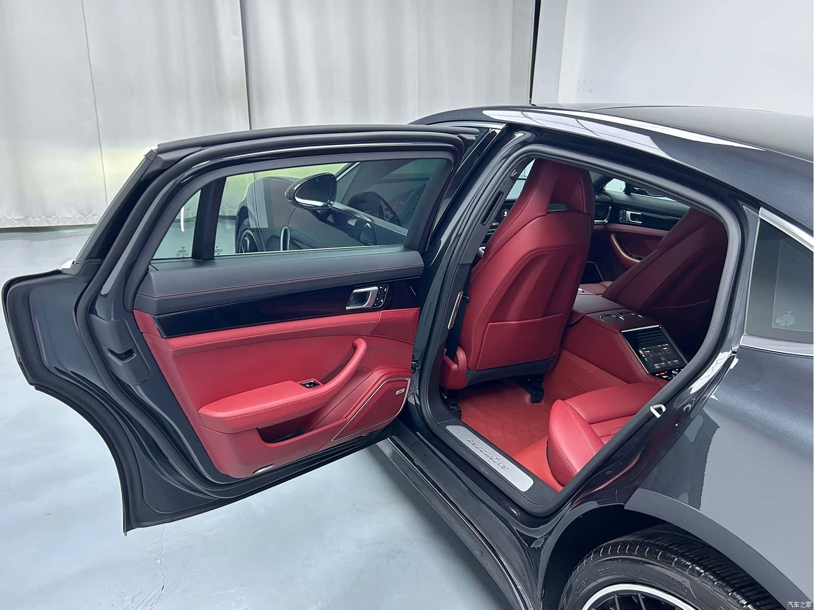 Porsche Panamera, 2022 6