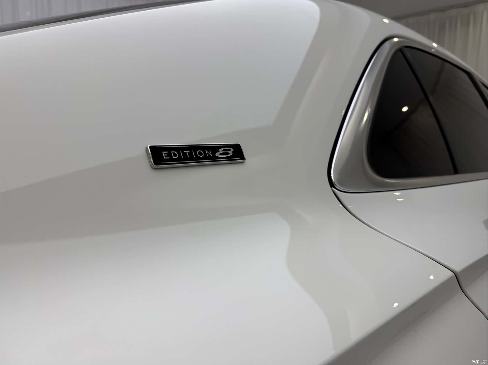 Bentley Flying Spur, 2024 15