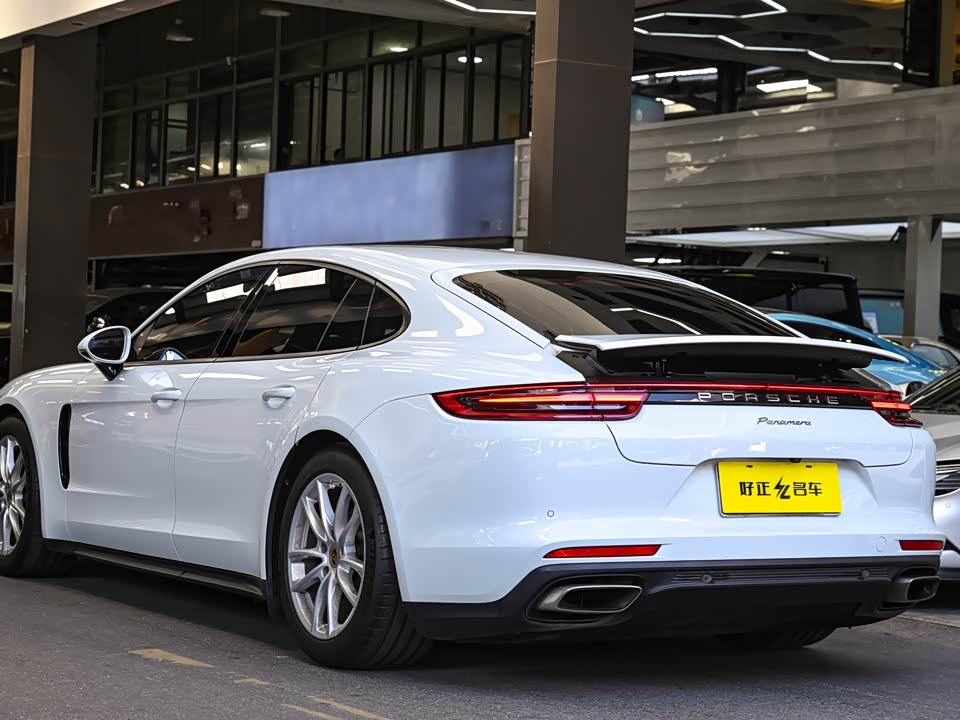 Porsche Panamera