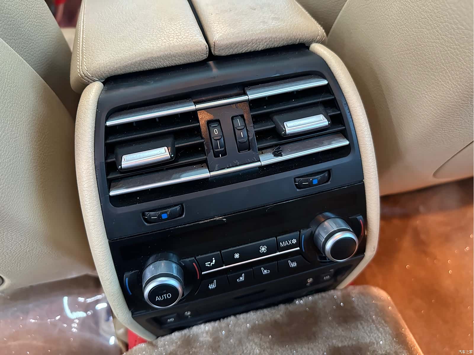 BMW 7 Series, 2012 18