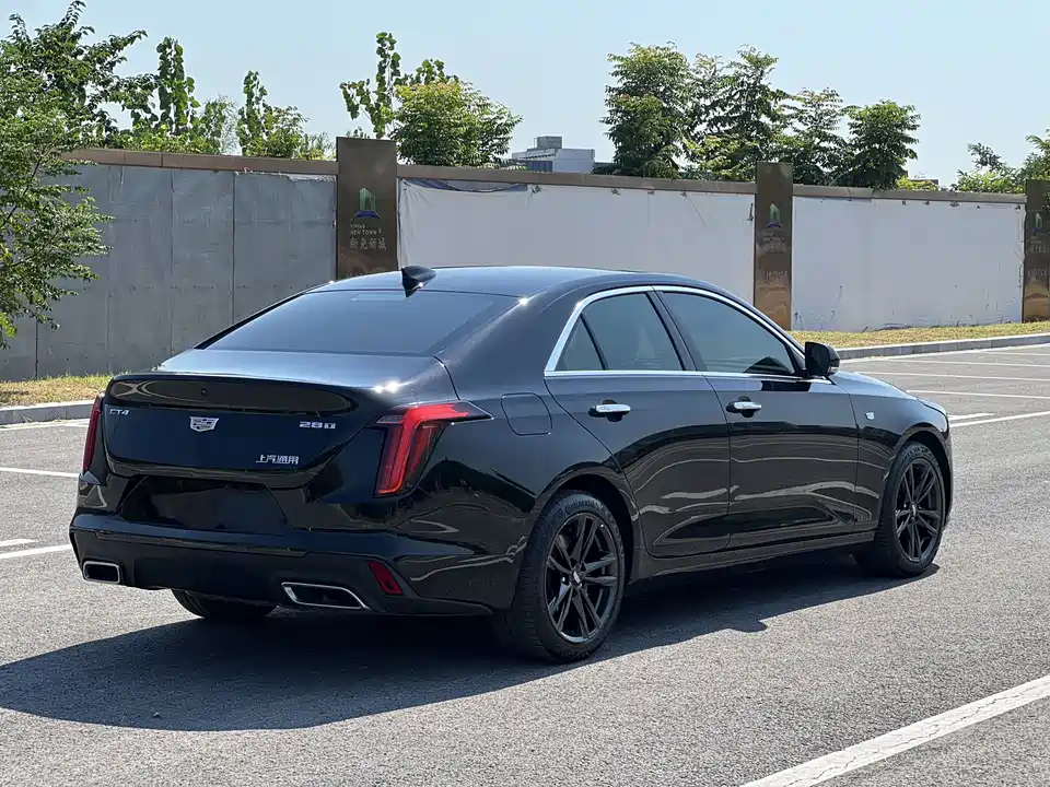 Cadillac CT4