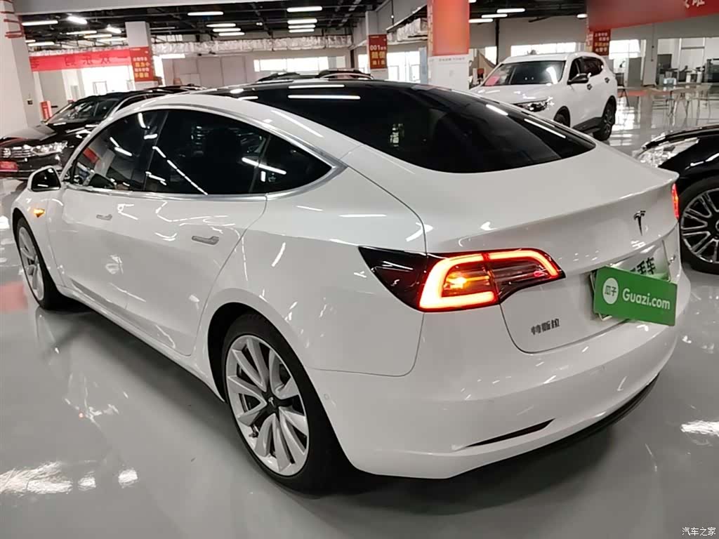 Tesla Model 3, 2020 все фото