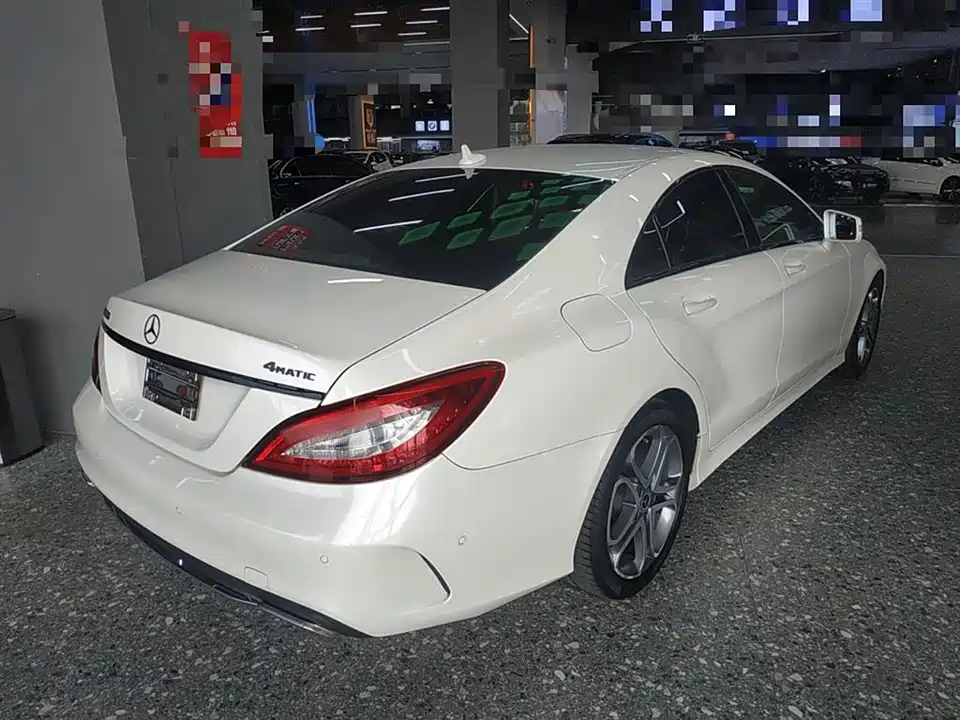 Mercedes-Benz CLS Mercedes-Benz CLS