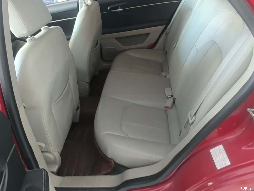 BAIC D50, 2014 17