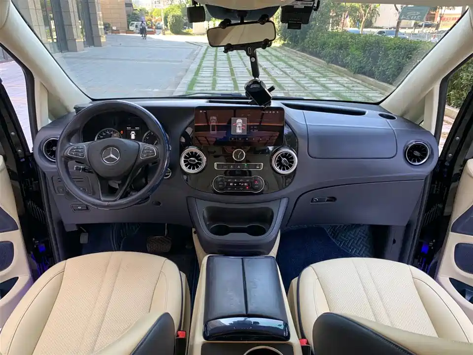 Mercedes-Benz Vito Mercedes-Benz Vito