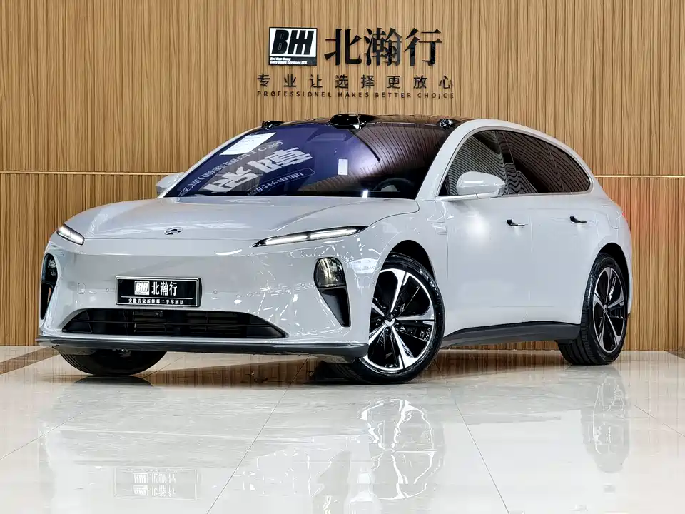 NIO ET5T