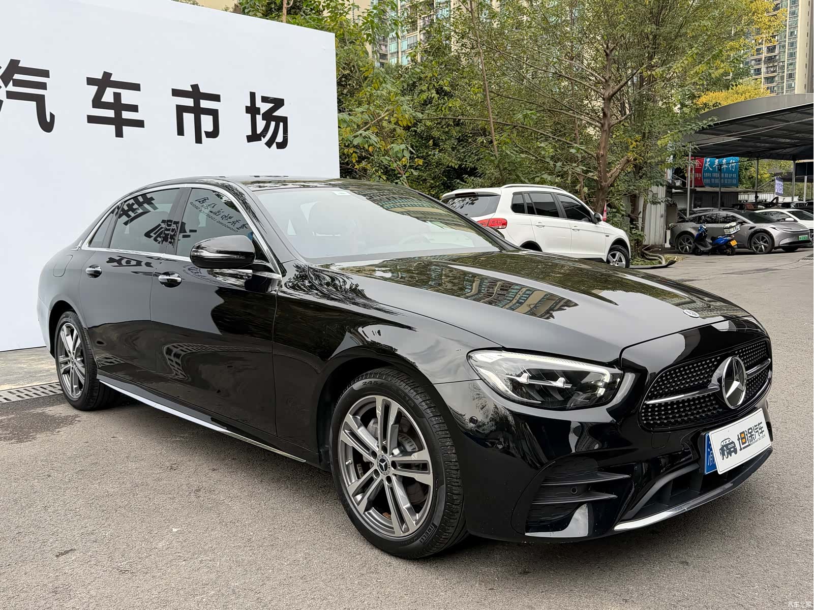 Mercedes-Benz E-Class, 2022 3