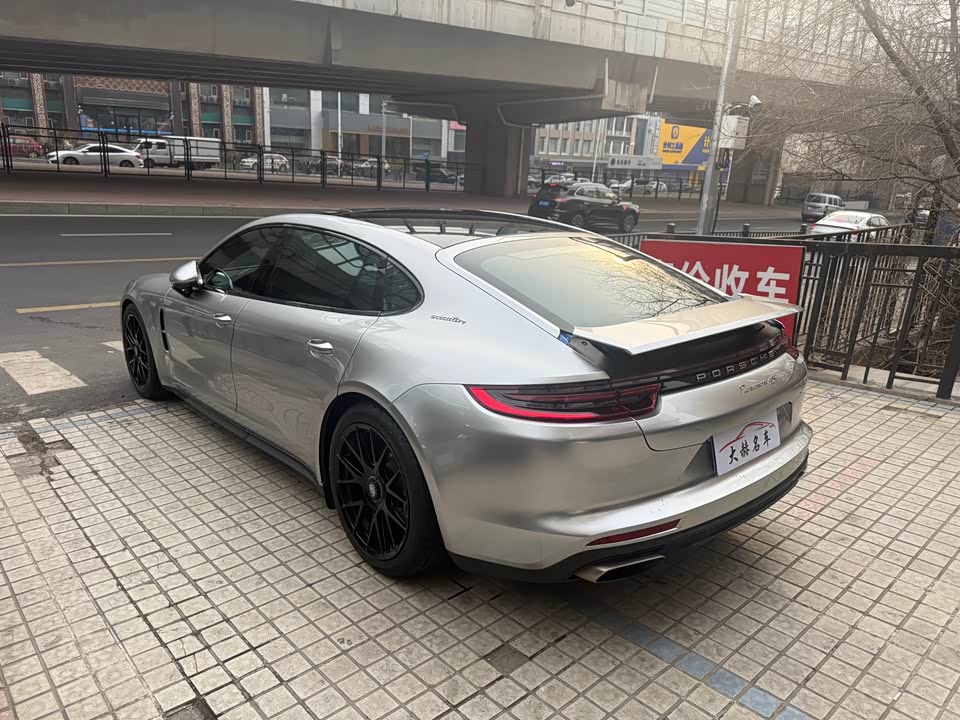 Porsche Panamera