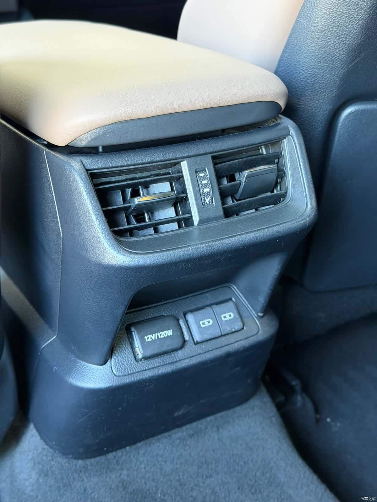 Lexus ES, 2024 9