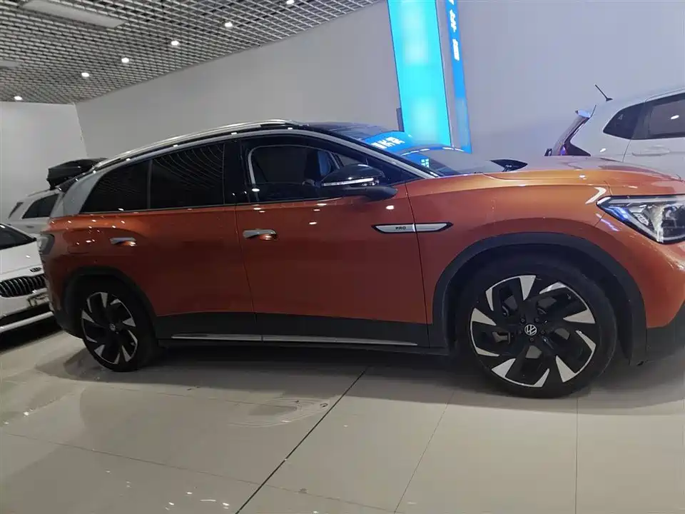 Volkswagen ID.6 CROZZ