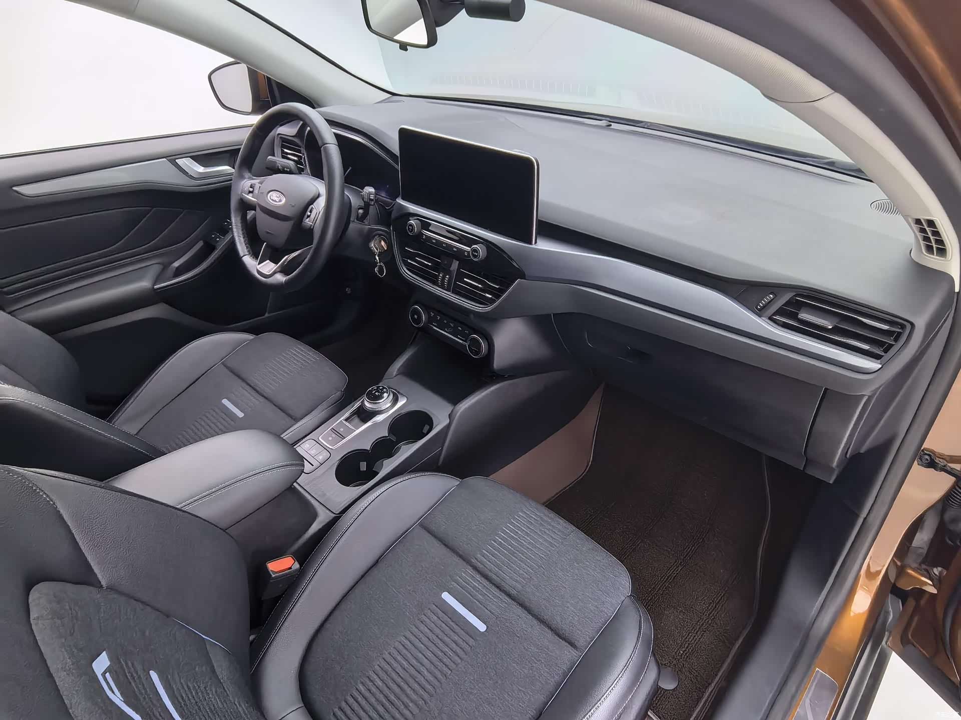 Ford Focus, 2020 7