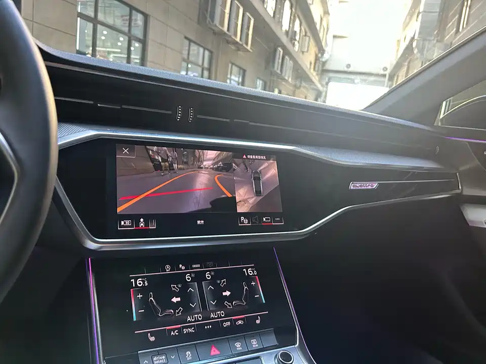 Audi A7L Audi A7L