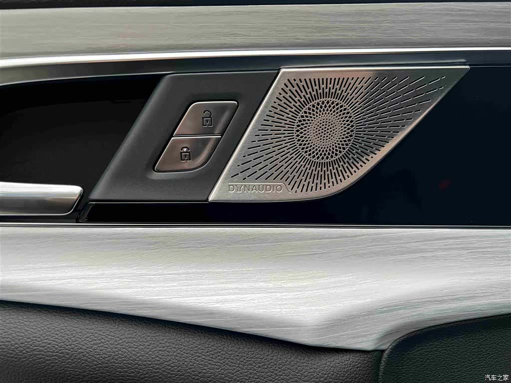 Hongqi H5, 2025 23
