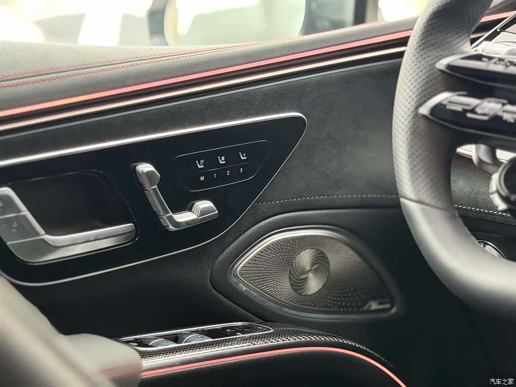 Mercedes-Benz EQS, 2025 11