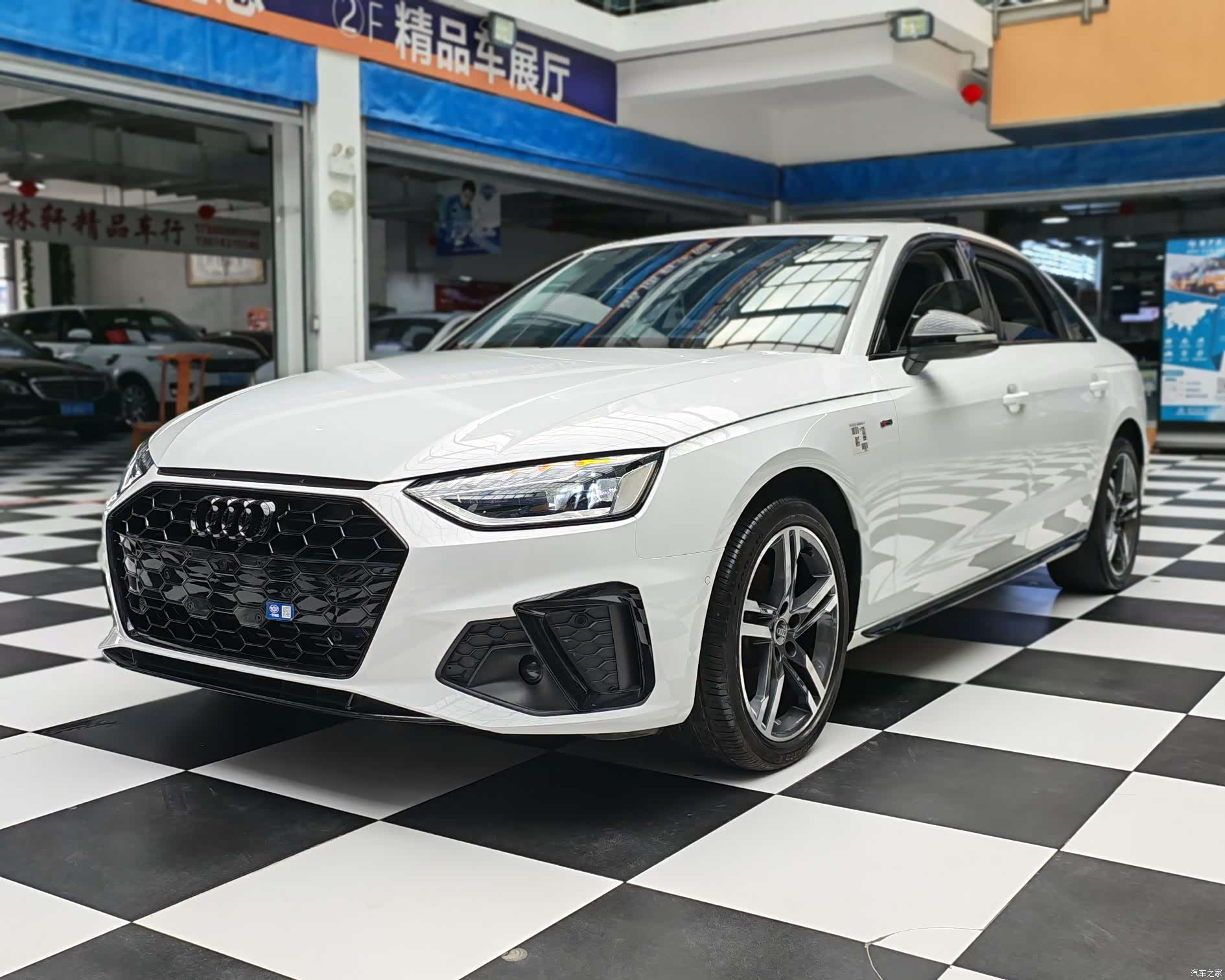 Audi A4L, 2022 1