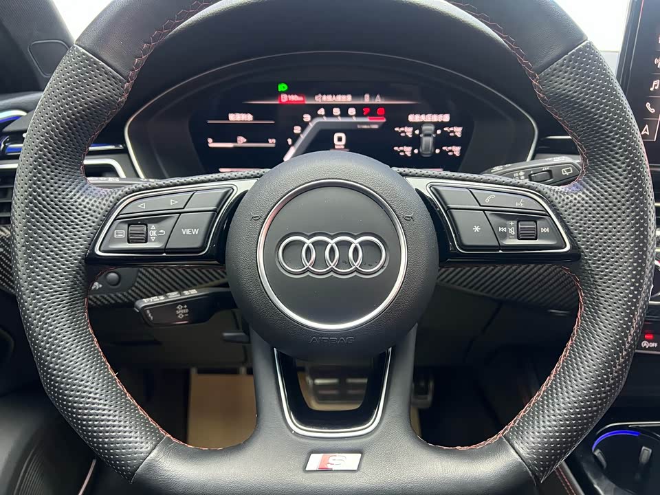 Audi S4