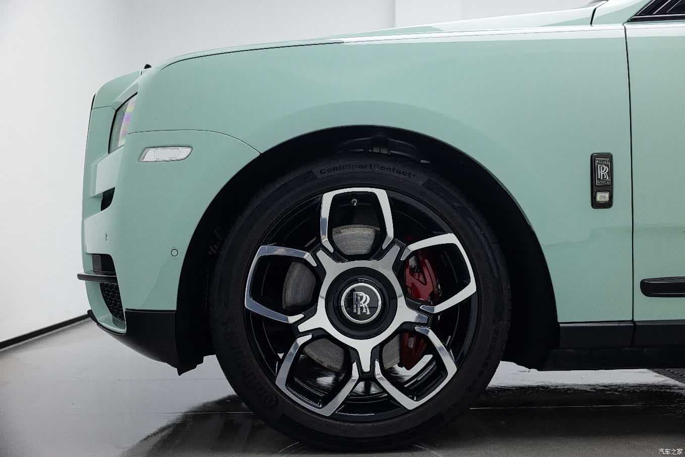 Rolls-Royce Cullinan, 2023 8