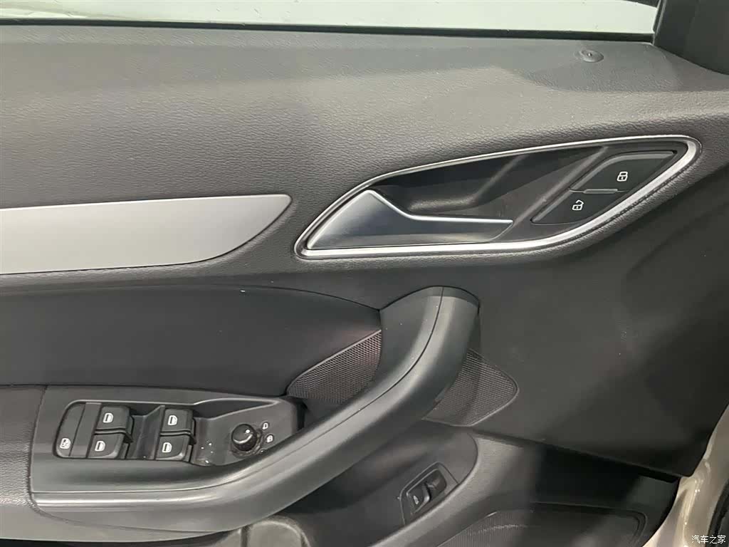 Audi Q3, 2019 6